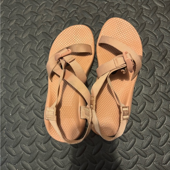 Women’s Chacos - Picture 1 of 2